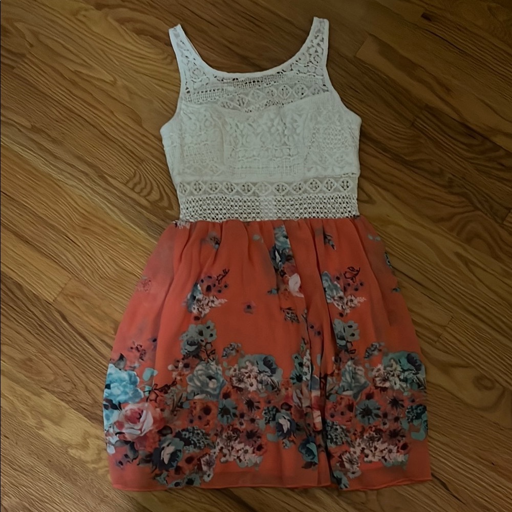 White and Orange Sleeveless Scoop Neck Sundress